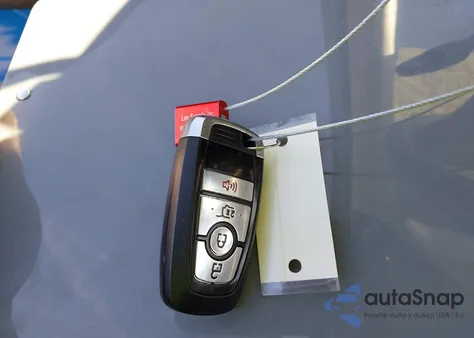 2024 Ford Mustang Mach-E Premium z USA, uszkodzony, nr VIN 3FMTK3R75RMA27256